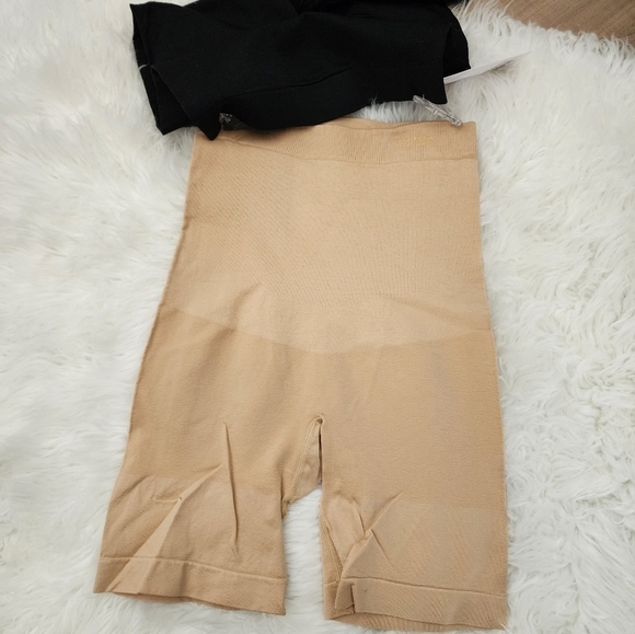 Isaac Mizrahi Long Leg Shapewear 2 Pack Back/Tummy Control Smooth Shaper. - Picture 2 of 4